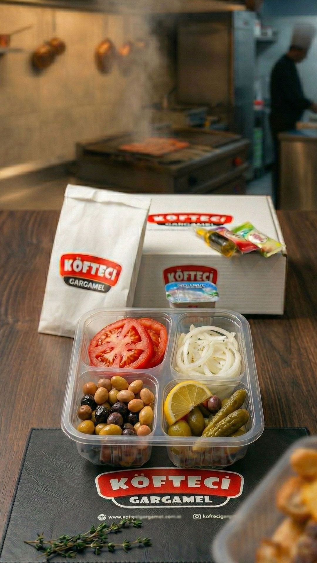 Izgara Köfte Porsiyon - Izgara Köfte Sofrası